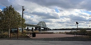 Lardner's Point Park